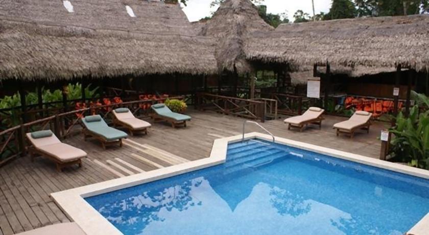 Imagen de la piscina del Hotel Heliconia Amazon River Lodge. Foto 13