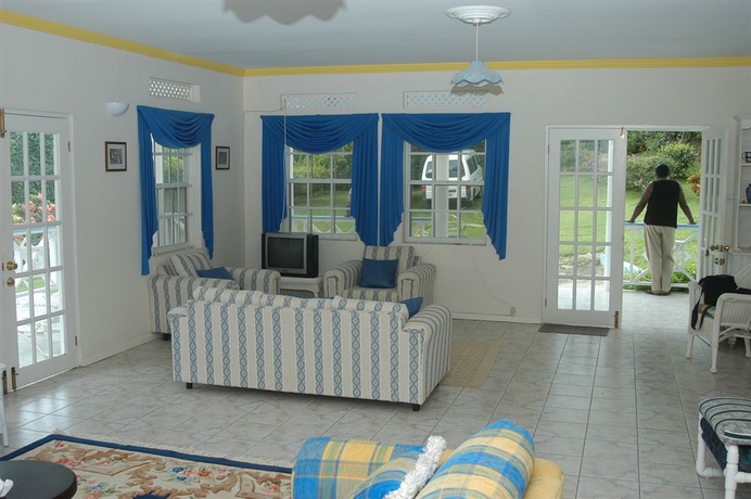 Imagen de los interiores del Hotel Heliconia House. Foto 13