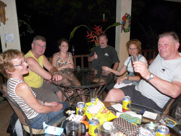 Imagen del bar/restaurante del Hotel Heliconia Island. Foto 8