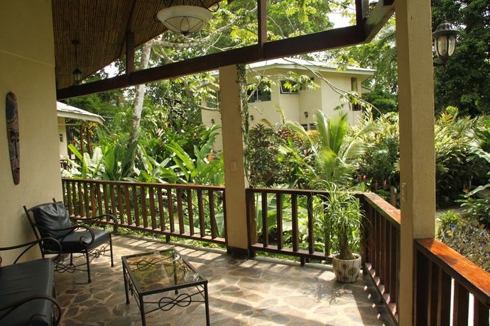 Imagen de los exteriores del Hotel Heliconia Island. Foto 15