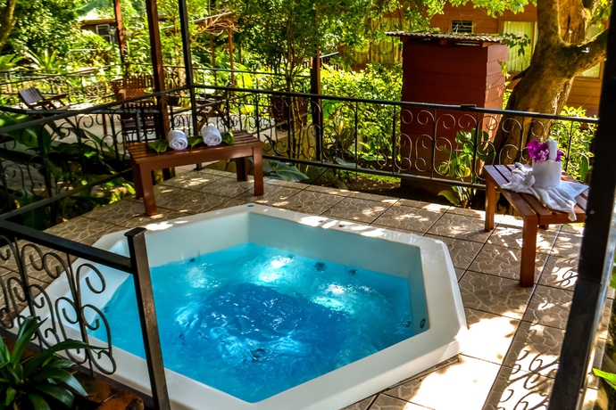 Imagen de los exteriores del Hotel Heliconia - Monteverde. Foto 14