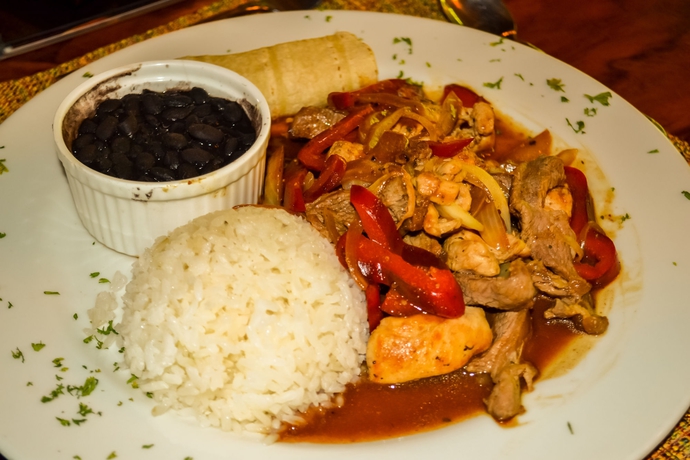 Imagen del bar/restaurante del Hotel Heliconia - Monteverde. Foto 7