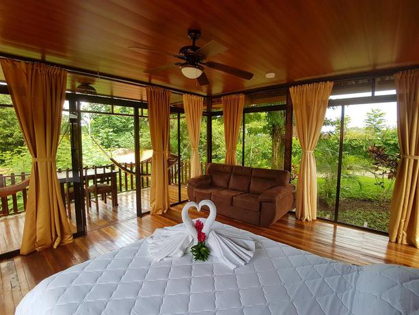 Imagen de la habitación del Hotel Heliconias Nature Inn and Hot Springs. Foto 5