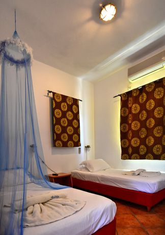 Imagen de la habitación del Hotel Heliessa Rooms and Suites. Foto 4