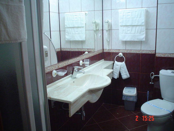 Imagen de la habitación del Hotel Helin. Foto 3