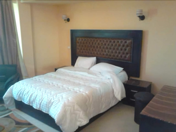 Imagen de la habitación del Hotel Heliopolis Rock Residence. Foto 9