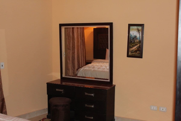 Imagen de la habitación del Hotel Heliopolis Rock Residence. Foto 13