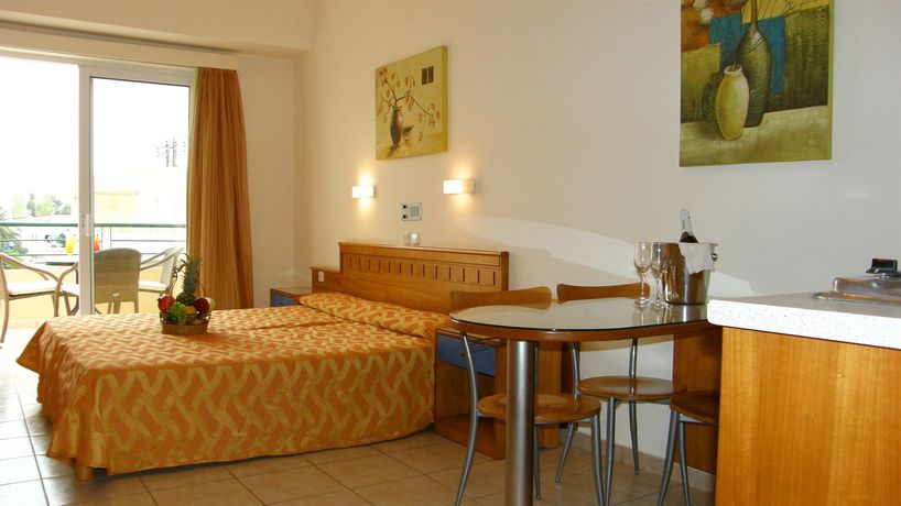 Imagen de los interiores del Hotel Helios Apartments. Foto 8