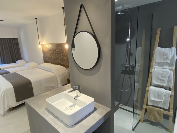 Imagen de la habitación del Hotel Helios Beach And Bungalows. Foto 11