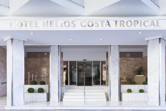 Imagen de los exteriores del Hotel Helios Costa Tropical. Foto 15