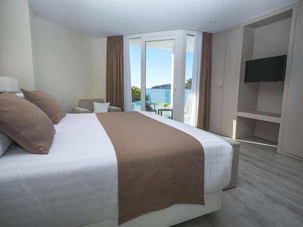 Imagen de la habitación del Hotel Helios Costa Tropical. Foto 12