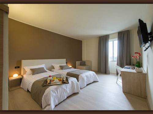 Imagen de la habitación del Hotel Helios Monza. Foto 9