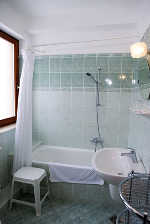 Imagen de la habitación del Hotel Helios Pension. Foto 4