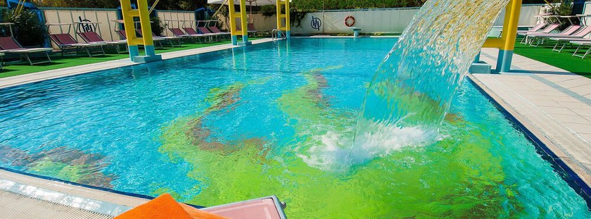 Imagen de la piscina del Hotel Helios, Rimini. Foto 19