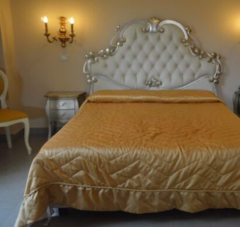 Imagen de la habitación del Hotel Helios, San Cataldo. Foto 15