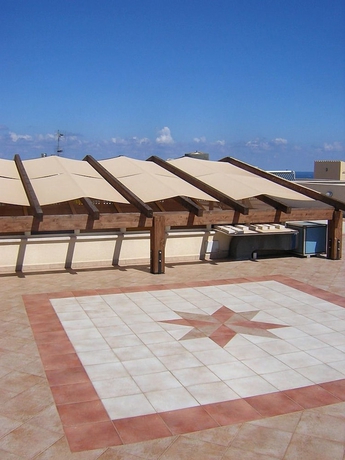 Imagen de los exteriores del Hotel Helios, San Vito Lo Capo. Foto 9