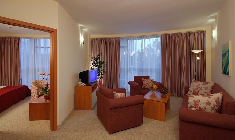 Imagen de la habitación del Hotel Helios Spa and Resort. Foto 5