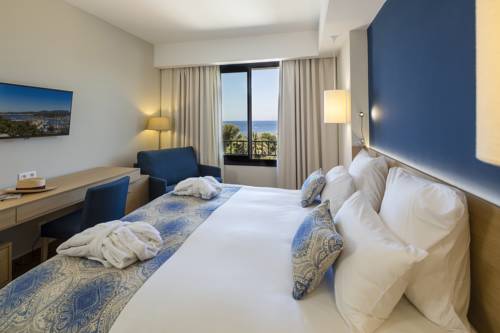 Imagen de la habitación del Hotel Helios and Spa. Foto 4