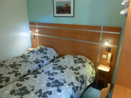 Imagen de la habitación del Hotel Heliotel. Foto 14