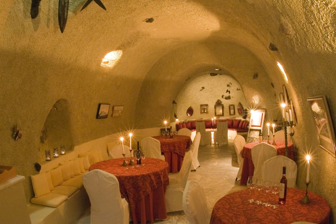 Imagen del bar/restaurante del Hotel Heliotopos. Foto 5