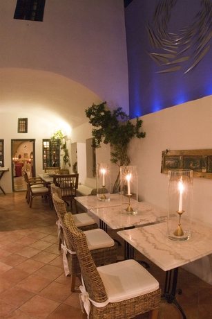 Imagen del bar/restaurante del Hotel Heliotopos. Foto 6