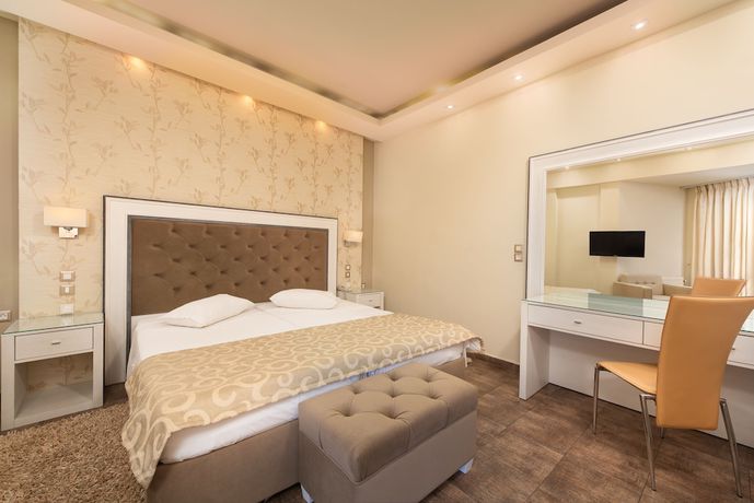 Imagen de la habitación del Hotel Heliotropes. Foto 6