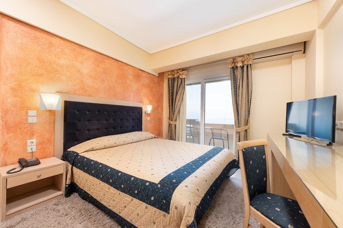 Imagen de la habitación del Hotel Heliotropes. Foto 12