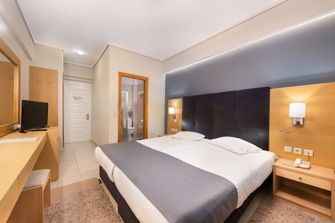 Imagen de la habitación del Hotel Heliotropes. Foto 16