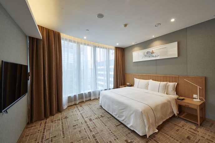 Imagen de la habitación del Hotel H'elite. Foto 8