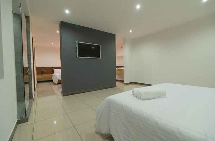 Imagen de la habitación del Hotel Hell Blue. Foto 4