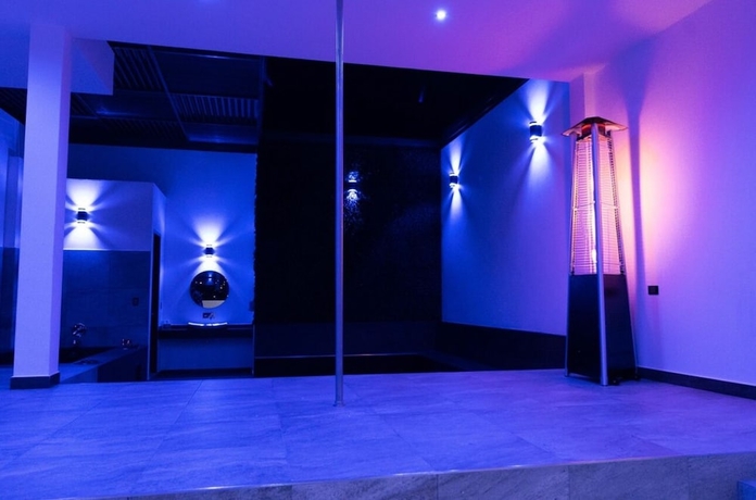 Imagen de la habitación del Hotel Hell Blue. Foto 6