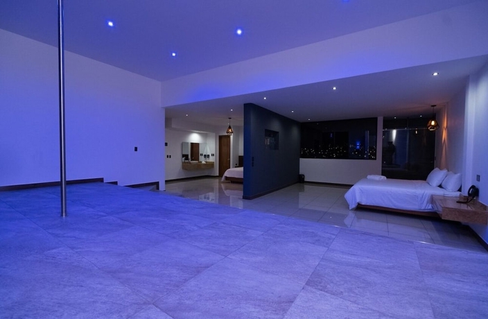 Imagen de la habitación del Hotel Hell Blue. Foto 11