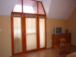 Imagen general del Hotel Hellasz Apartman. Foto 13