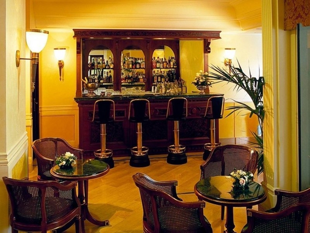 Imagen general del Hotel Hellenia Yachting. Foto 6