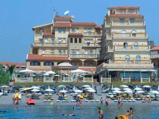 Imagen general del Hotel Hellenia Yachting. Foto 7