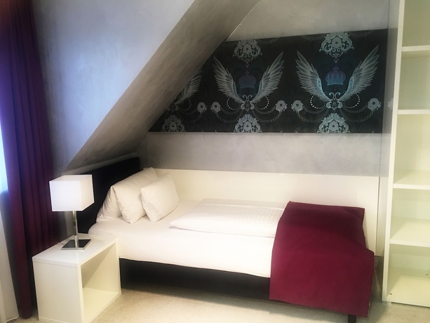 Imagen de la habitación del Hotel Hellers Twenty Four 2. Foto 6