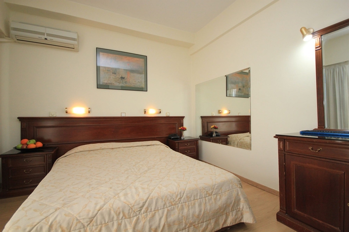 Imagen de la habitación del Hotel Hellinis. Foto 16