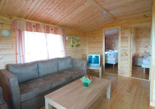 Imagen de los interiores del Hotel Hellisholar Cottages. Foto 4