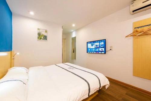 Imagen general del Hotel Hello 哈啰酒店广州新市百信广场店. Foto 8
