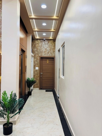 Imagen de los interiores del Hotel Hello Banaras. Foto 15