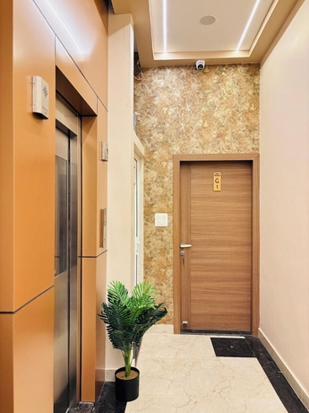 Imagen de los interiores del Hotel Hello Banaras. Foto 16