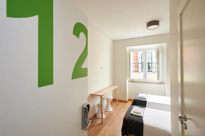 Imagen de la habitación del Hotel Hello Lisbon Santa Catarina Suites. Foto 10