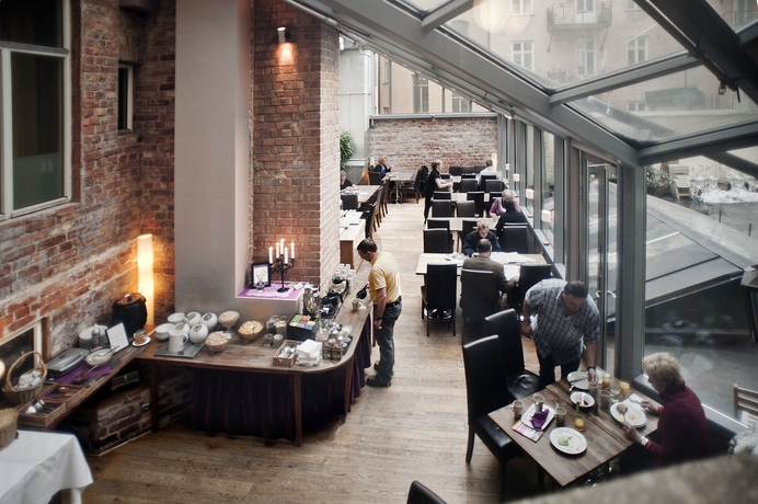 Imagen del bar/restaurante del Hotel Hellsten. Foto 5