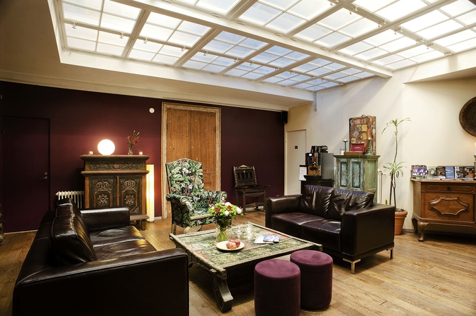 Imagen de los interiores del Hotel Hellsten. Foto 15