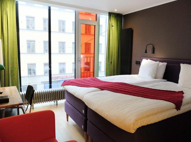 Imagen de los exteriores del Hotel Hellstens Glashus. Foto 8