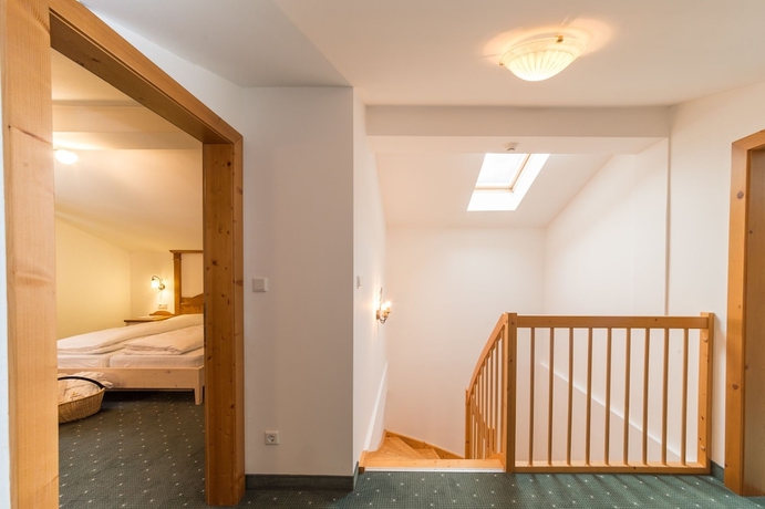 Imagen de la habitación del Hotel Hellweger. Foto 14