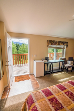 Imagen de la habitación del Hotel Helmcken Falls Lodge. Foto 8