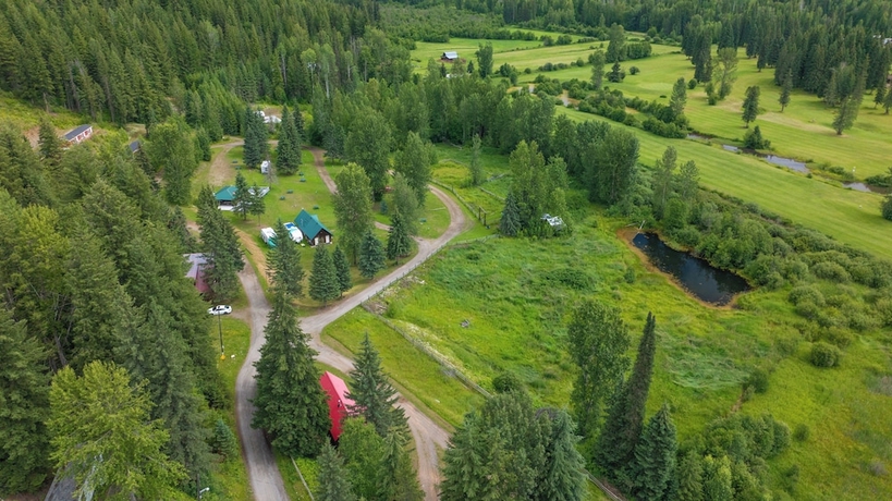 Imagen general del Hotel Helmcken Falls Lodge. Foto 1