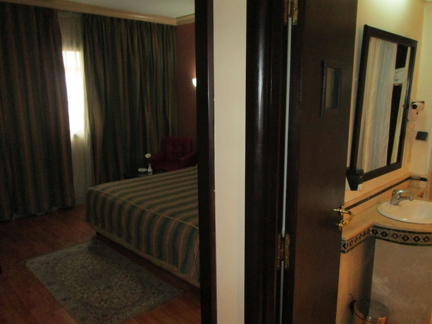 Imagen de la habitación del Hotel Helnan Chellah. Foto 4
