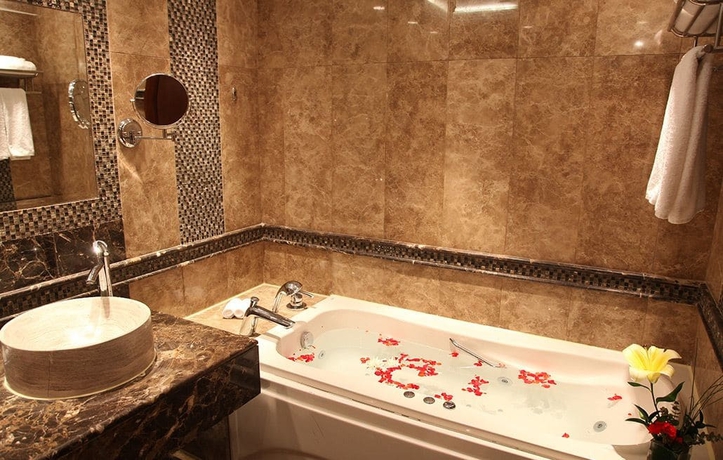 Imagen de la habitación del Hotel Helnan Landmark. Foto 7